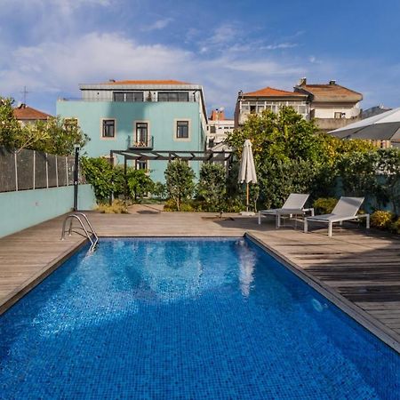 Central Studio W/ Pool, Ac & Patio By Lovelystay Порту Экстерьер фото